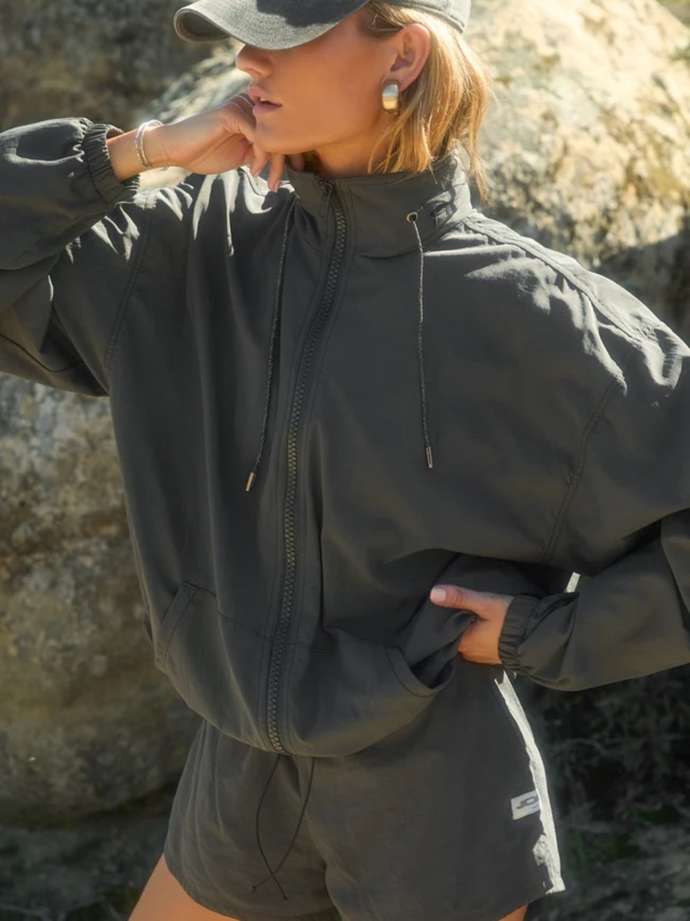 Joah Brown Classic Windbreaker Jacket Jet Medium - Picture 2 of 15